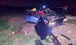 Manisa’da otomobil şarampole yuvarlandı: 1 ölü, 1 ağır yaralı