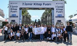 İZKİTAP’a öğrenciler akın etti: Kültürpark’ta kitap heyecanı büyüyor