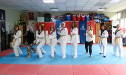 Kadınlara ücretsiz tekvando kursunda kuşak heyecanı