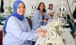 Buca’da kadınlar dikiş kursuyla üretime katılıyor