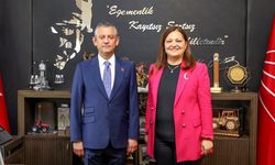 AK Parti'ye katılacak olan CHP'li Afyonkarahisar Belediye Başkanı Burcu Köksal: "CHP ile mücadeleden yoruldum"