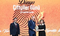 Torbalılı kadın üreticiye Dünya Çiftçiler Gününde Külliye’de büyük onur
