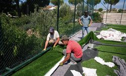 Belediyeden kapsamlı çalışma... Çeşme'nin parkları ve spor alanları yenileniyor