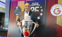 Galatasaray’ın 26. şampiyonluk kupası İzmir’e geldi