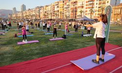 İzmirliler Kordon’da sporla buluştu