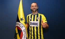 Fenerbahçe, transfer çalışmalarına hız verdi: Vedat Muriqi ile 3 yıllık sözleşme!