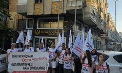 İzmirli öğretmenlerden 'Özen Academy' önünde çağrı: Haklarımız teslim edilsin!