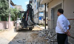 Bornova'da değişim başladı...282 sokak asfaltlanacak!