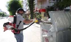 Karşıyaka Belediyesi'nden yaz mesaisi: İlçenin sokakları tek tek ilaçlanıyor