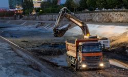 İZSU Manda Çayı’nda 7 gün 24 saat temizlik başlattı