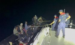 Seferihisar açıklarında 32 düzensiz göçmen yakalandı
