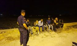 Foça ve Çeşme’de göçmen operasyonu: 36 kişi yakalandı