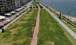 Sıcak hava İzmirlileri evlere kapattı, Kordon sessizliğe büründü