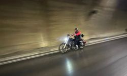 İzmir'de yola düşen vinç ayağı motokuryenin canını aldı: Vinç sürücüsü ve müdür gözaltına alındı