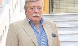 Medya ve spor dünyasının tanınan ismi Aziz Üstel hayatını kaybetti