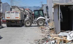 Bornova Belediyesi'nden Işıkkent'te kritik hamle: Atıklar geri dönüşüme kazandırılıyor!