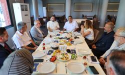 Hüseyin Benzer, Buca’da 8 siyasi partinin temsilcilerini aynı masada buluşturdu