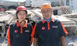 İzmir AFAD'da yürek ısıtan dayanışma: Baba-kız aynı timde can kurtarıyor