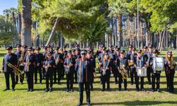 İzmir Büyükşehir Belediyesi Bandosu 1943’ten bugüne İzmir’in tarihine müzikle eşlik ediyor