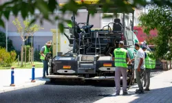 Narlıdere'de asfalt seferberliği... Yollar tek tek yenileniyor!