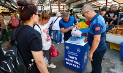 İzmir'in pazarlarında güvenli alışveriş dönemi: Belediye ekipleri denetliyor!