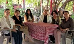 CHP Kadın Kolları Genel Başkanı Ayten Gülsever’den Tunç Soyer’in ailesine ziyaret