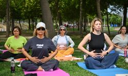 Bornovalı kadınlar nefes ve meditasyon etkinliğinde buluştu