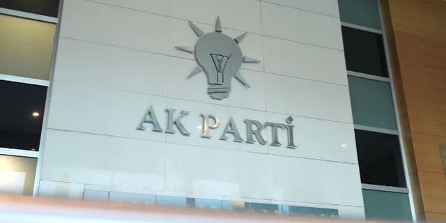 AK Parti'de üç ilin il başkanı değişti