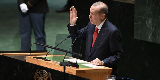 Cumhurbaşkanı Erdoğan'dan emekli aylıklarına zam açıklaması! Tarih verdi