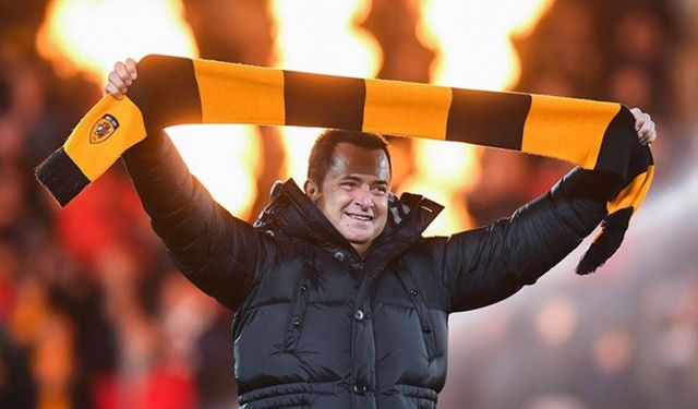 Acun Ilıcalı, yüzlerce Hull City taraftarını Türkiye'ye tatile getirdi