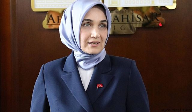 Afyon Valisi Kübra Güran Yiğitbaşı: Biz insanı da hayvanı da değerli gören bir inanca sahibiz