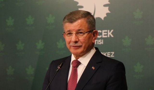 Ahmet Davutoğlu'ndan "Genel Başkanların imza yetkisi" tartışmalarına yanıt