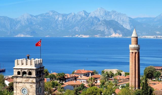 Antalya'da 83 yıl sonra sıcaklık rekoru