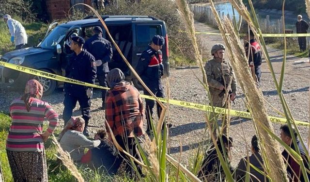 Antalya'da dehşet cinayet: Bir otomobilde 3 ölü