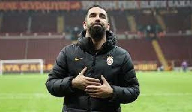 Arda Turan'dan alkışlanacak hareket! Depremzedeler için...