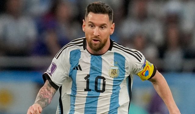 Arjantin teknik direktörü'nden Messi'ye açık kapı