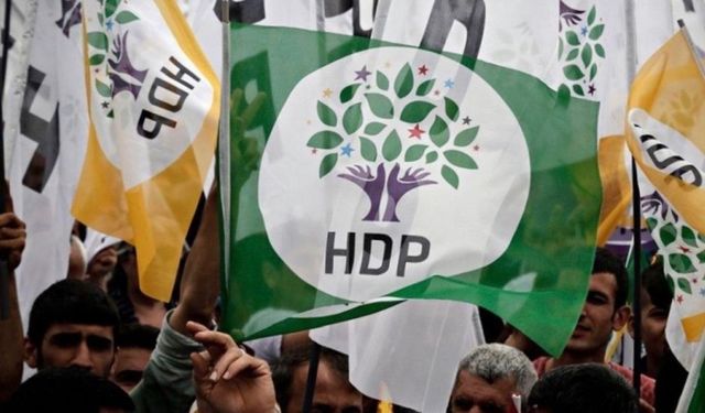 AYM Raportörü: HDP'nin erteleme talebi reddedilsin