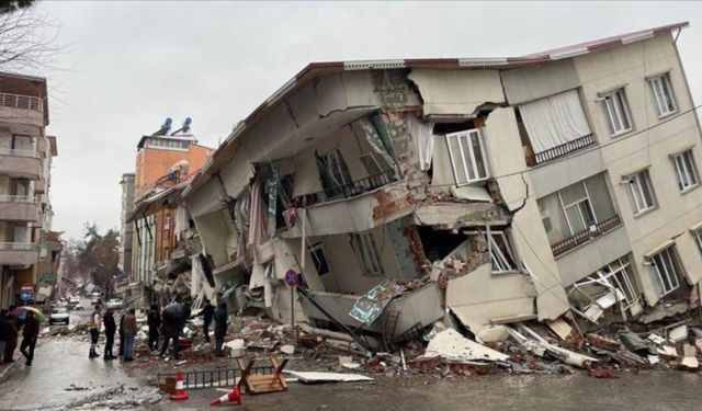 Bakanlık duyurdu! İl il acil yıkılması gereken bina sayısı açıklandı