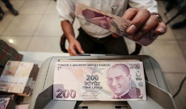 Bankalarda yeni dönem başladı! Artık yeni kimlik kartı olmayan işlem yapamayacak