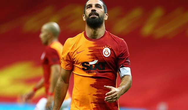 Bir devrin sonu! Arda Turan futbolu bıraktı