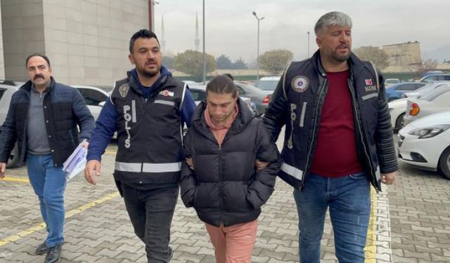 Bir sahte doktor vakası daha! Ambulansla İstanbul'a hasta getirirken yakalandı