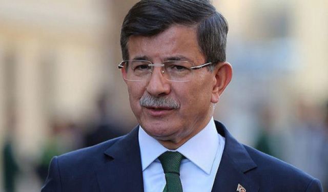 Bir trol açıklaması da Ahmet Davutoğlu'ndan: Operasyon yapıyorlar