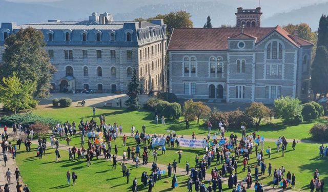 Boğaziçi davasında yargılanan 14 öğrenciye hapis cezası!