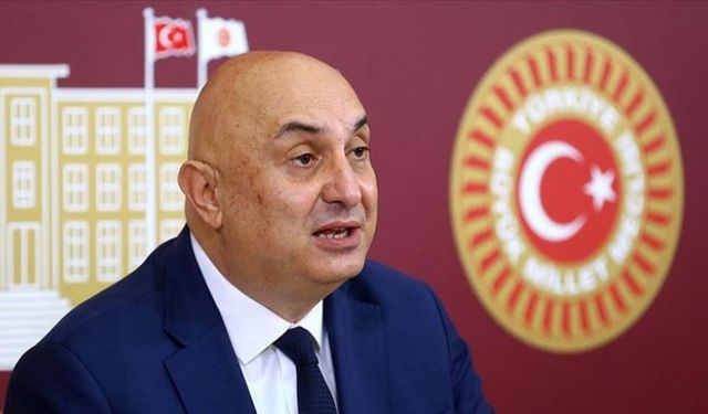 CHP'li Engin Özkoç: Helallik isteyerek görevi bıraktı!