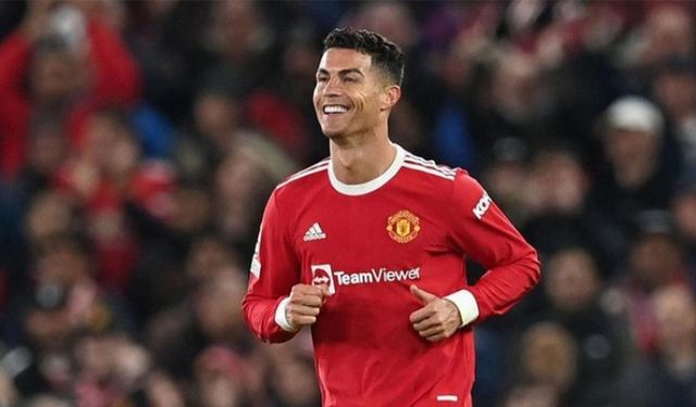 Cristiano Ronaldo kaldığı otele servet harcıyor