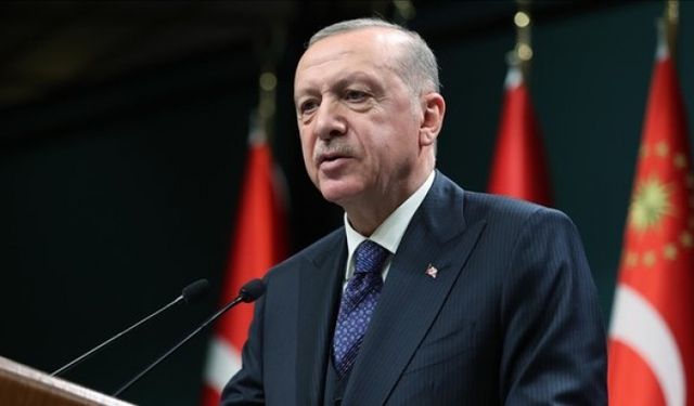 Cumhurbaşkanı Erdoğan Altılı Masa'nın seçim beyannamesini eleştirdi! Aday belirlemekten aciz..