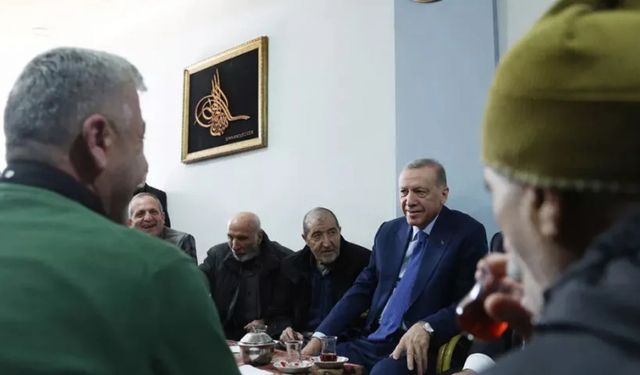 Cumhurbaşkanı Erdoğan'dan Fatih'te esnaf ziyareti!