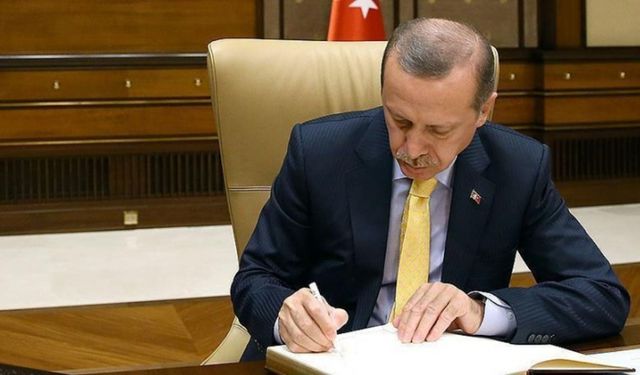 Cumhurbaşkanı Erdoğan imzasıyla atama ve görevden alma kararları Resmi Gazete'de!