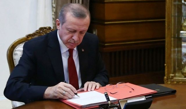 Cumhurbaşkanı Erdoğan'ın imzasıyla atama ve görevden alma kararları Resmi Gazete'de!