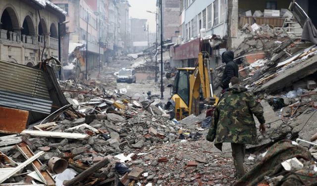 Deprem hakkında şok detay! 4 Avustralya vatandaşı kayıp...